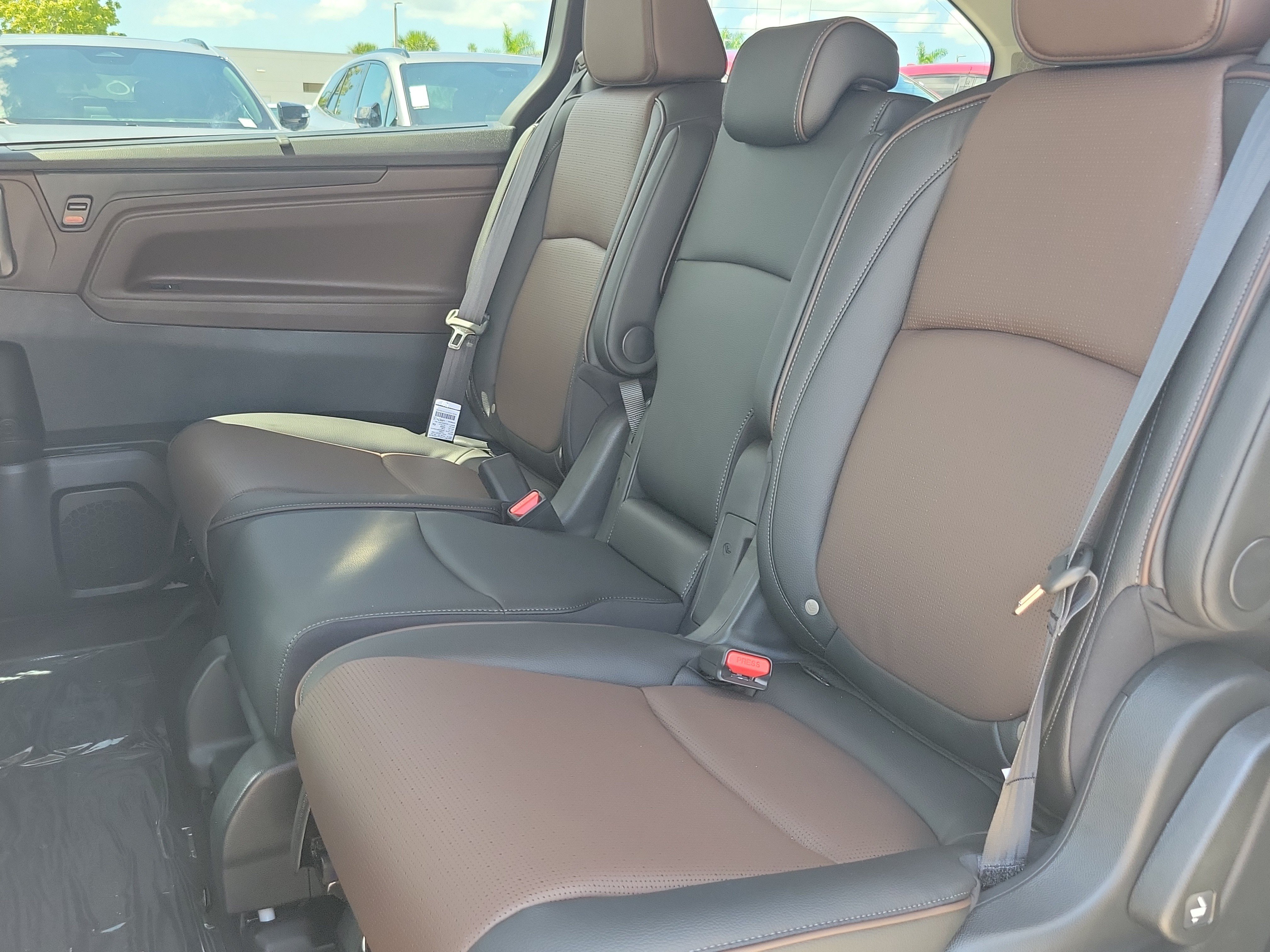 New 2026 Honda Odyssey Elite image 17