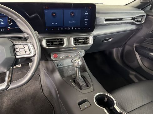 Used 2025 Ford Mustang Premium image 23