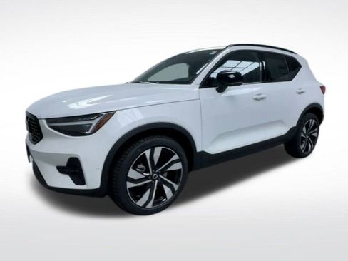 New 2026 Volvo XC40 B5 Ultra w/ Protection Package Premier image 20