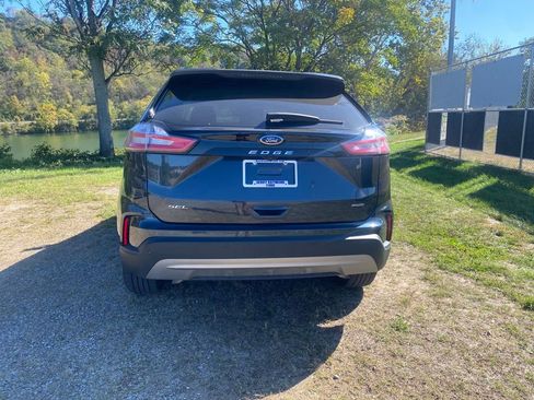 Used 2024 Ford Edge SEL w/ Convenience Package image 5