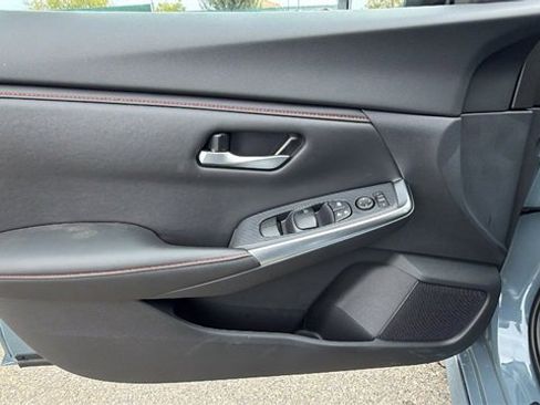 New 2025 Nissan Sentra SR image 19