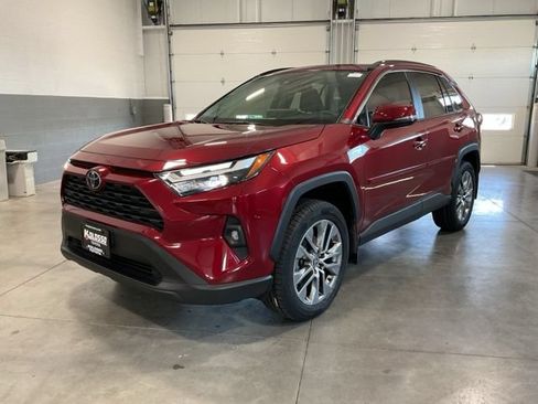Used 2023 Toyota RAV4 XLE Premium AWD/4WD image 3