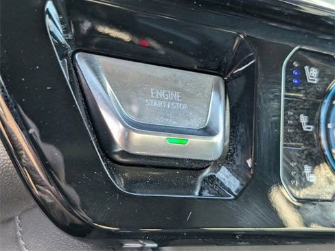 Certified 2025 GMC Sierra 1500 Denali w/ Technology Package image 17