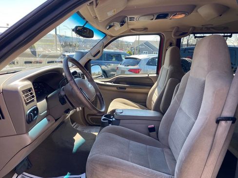 Used 2002 Ford Excursion XLT image 9