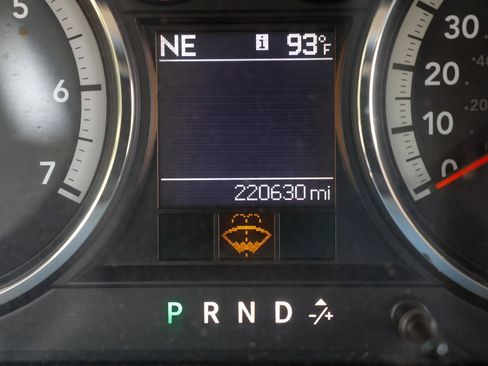 Used 2010 Dodge Ram 1500 Truck SLT w/ Remote Start & Security Group AWD/4WD image 40