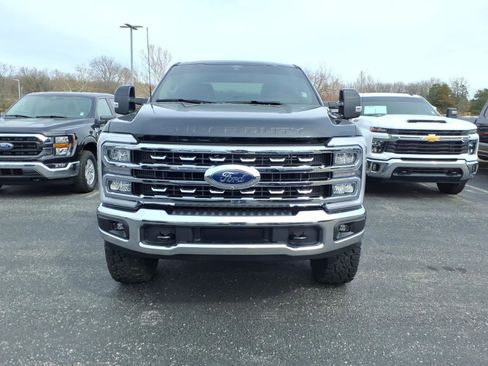 Used 2026 Ford F250 Lariat w/ Tremor Off-Road Package image 2