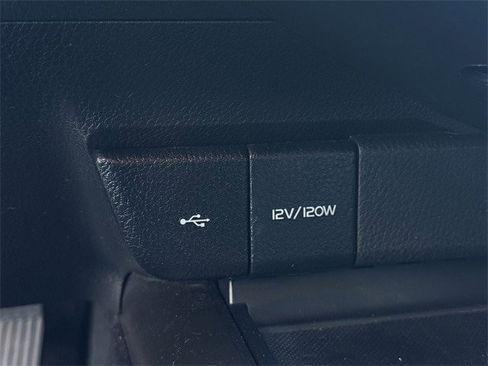 Used 2021 Toyota Camry SE image 20