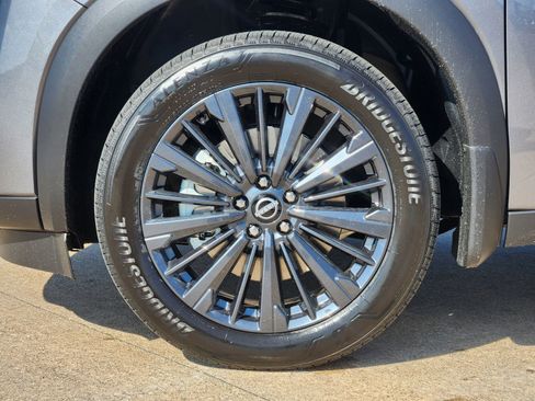 New 2026 Nissan Pathfinder SL image 11