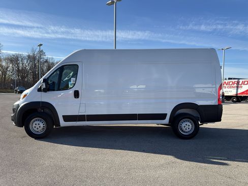 New 2026 RAM ProMaster 2500 w/ Convenience Group image 6