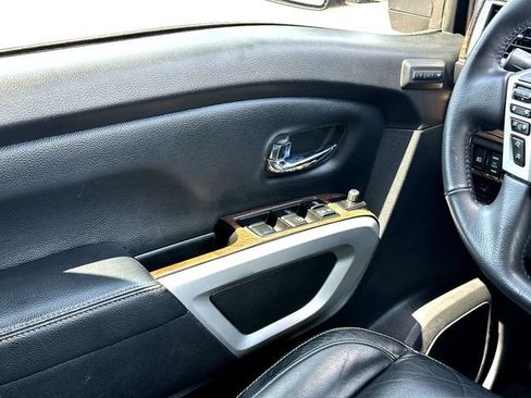 Used 2018 Nissan Titan SL w/ Texas Titan Edition AWD/4WD image 26