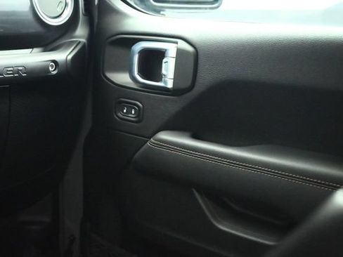 Used 2023 Jeep Wrangler Unlimited Rubicon 392 w/ Trailer Tow Package AWD/4WD image 44
