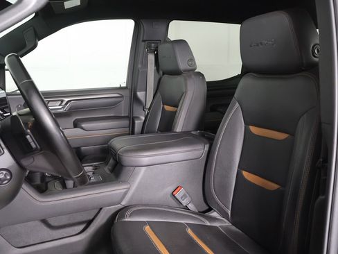 Used 2024 GMC Sierra 1500 AT4 w/ Technology Package AWD/4WD image 29