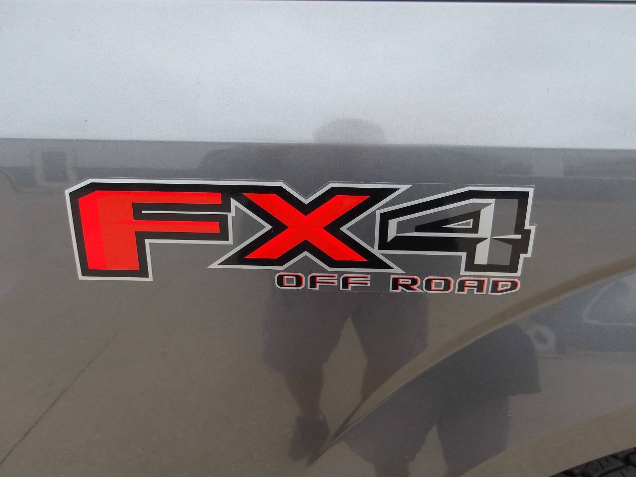 Used 2015 Ford F150 XLT w/ Equipment Group 302A Luxury AWD/4WD image 46