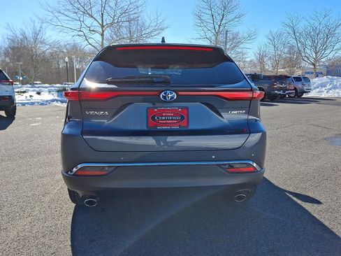 Certified 2024 Toyota Venza Limited image 6