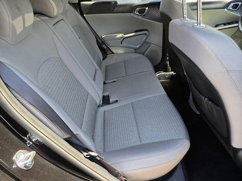 Certified 2025 Kia Soul EX FWD image 14