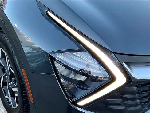 Certified 2023 Kia Sportage LX image 24