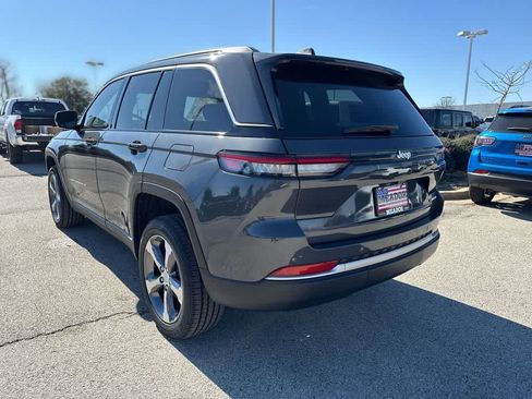 New 2026 Jeep Grand Cherokee Limited RWD image 4