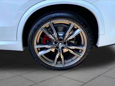 Used 2021 BMW X5 M50i AWD/4WD image 11