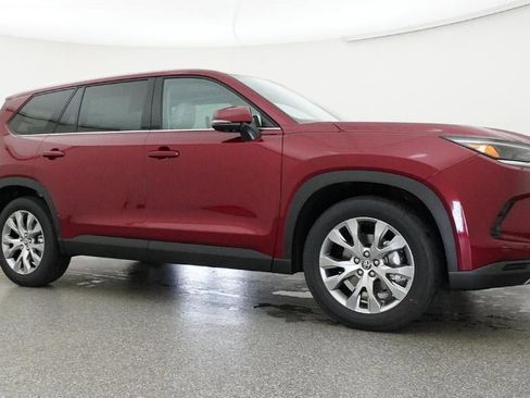 New 2026 Toyota Grand Highlander FWD image 28