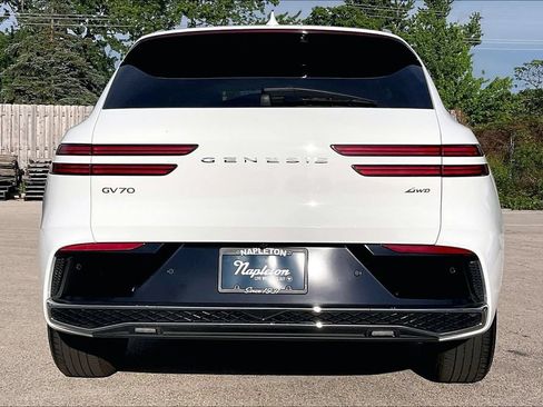 Used 2026 Genesis GV70 2.5T AWD/4WD image 4
