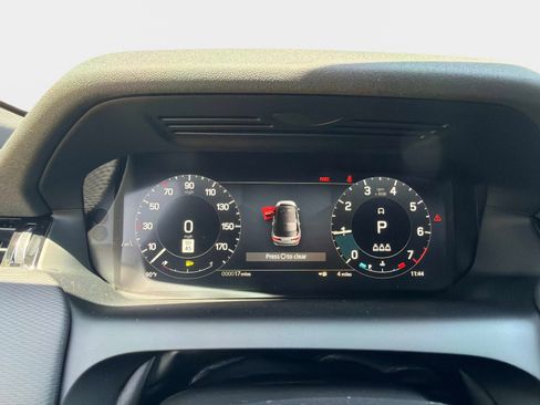 New 2026 Land Rover Discovery Sport Landmark AWD/4WD image 24