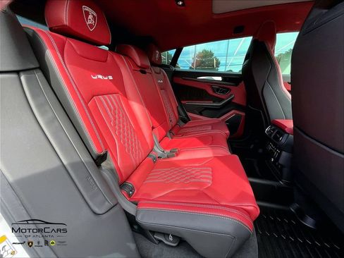 Used 2024 Lamborghini Urus S AWD/4WD image 23