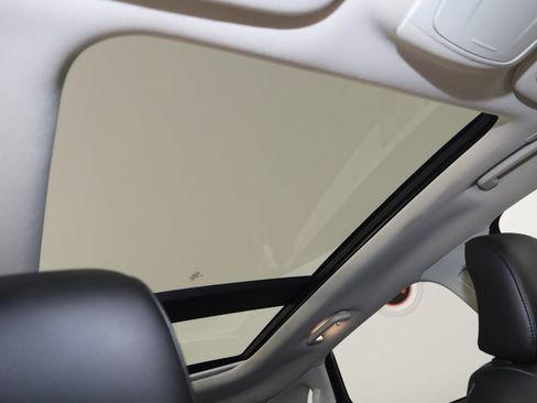 Used 2024 Ford Edge SEL w/ Convenience Package image 10