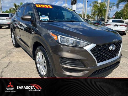 Used 2019 Hyundai Tucson Value FWD image 1