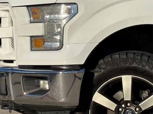 Used 2017 Ford F150 XLT w/ Trailer Tow Package image 3