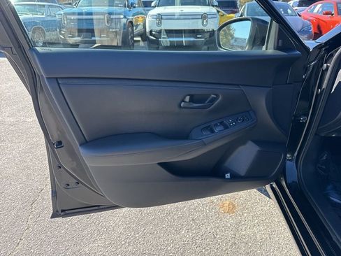 Used 2024 Nissan Sentra S image 22