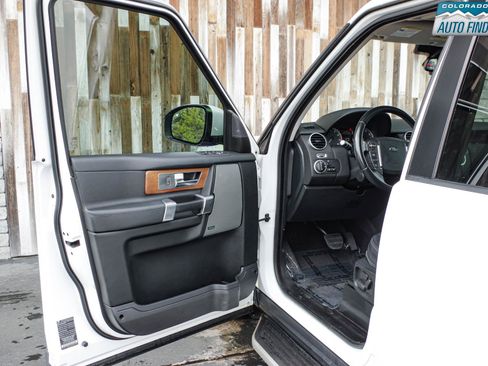 Used 2016 Land Rover LR4 HSE AWD/4WD image 10