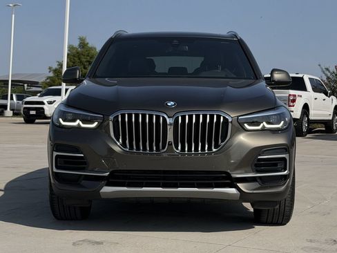 Used 2023 BMW X5 xDrive40i w/ Premium Package AWD/4WD image 7