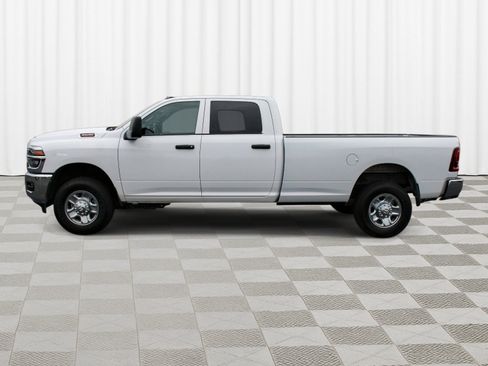 Used 2025 RAM 3500 Tradesman w/ Chrome Appearance Group image 35