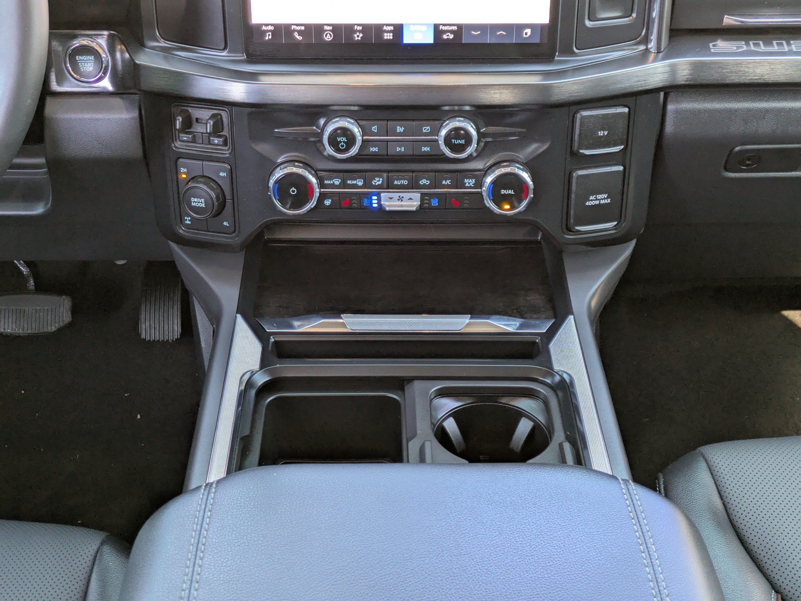 Used 2024 Ford F250 Lariat w/ Chrome Package AWD/4WD image 19