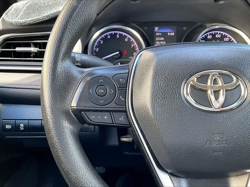 Used 2020 Toyota Camry LE FWD image 24