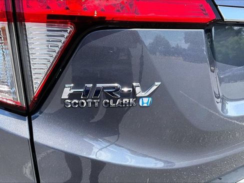 Used 2019 Honda HR-V LX image 24