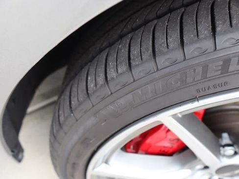 Used 2025 Genesis G70 2.5T RWD image 48