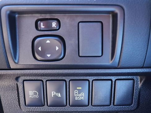 Used 2017 Lexus ES 350 image 40