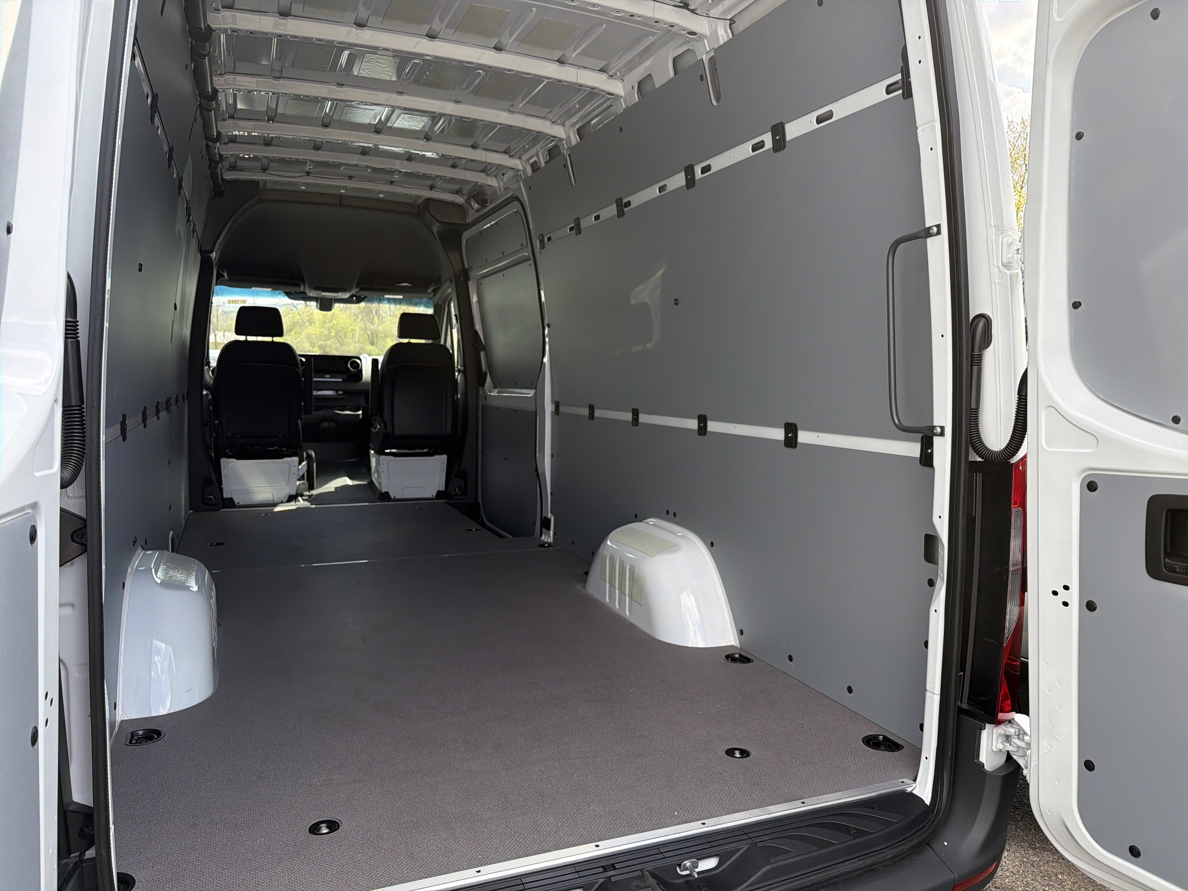 New 2026 Mercedes-Benz Sprinter 2500 image 24