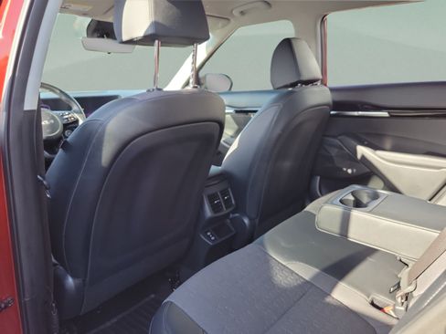 Certified 2025 Kia Seltos S FWD image 6