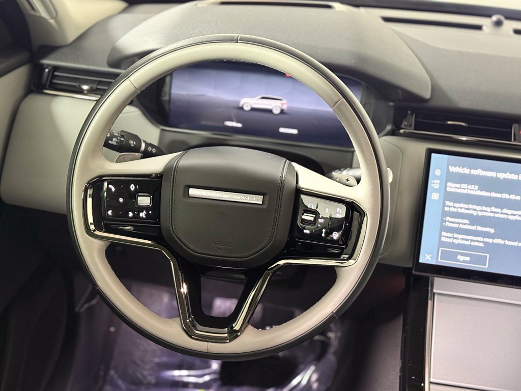 Used 2025 Land Rover Range Rover Velar S AWD/4WD image 12