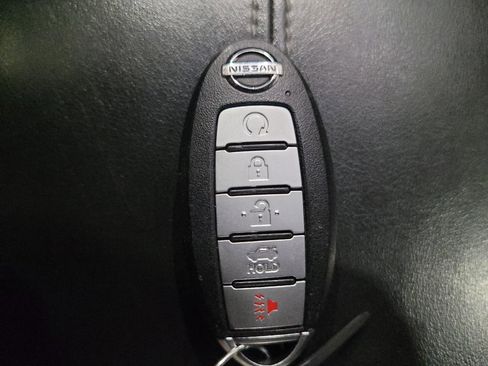 Used 2021 Nissan Sentra SV FWD image 32