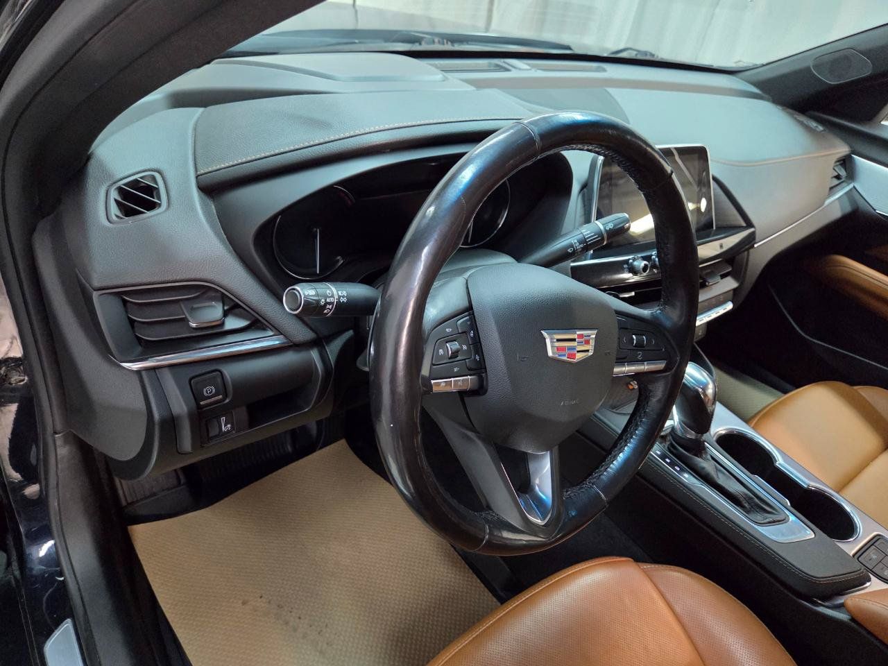 Used 2021 Cadillac CT4 Premium Luxury w/ Climate Package AWD/4WD image 15