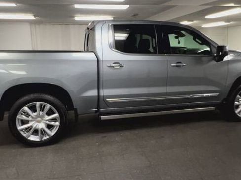 Certified 2025 Chevrolet Silverado 1500 High Country image 9