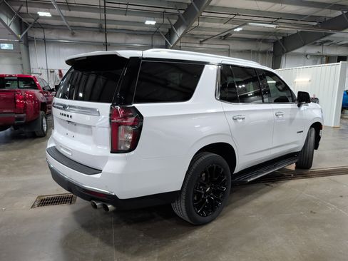 Used 2023 Chevrolet Tahoe High Country AWD/4WD image 3