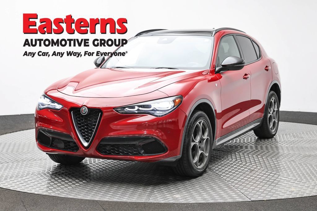 Used 2024 Alfa Romeo Stelvio Ti w/ Active Assist Plus Package AWD/4WD image 1