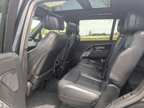 Used 2024 Land Rover Range Rover Long Wheelbase SE AWD/4WD image 12