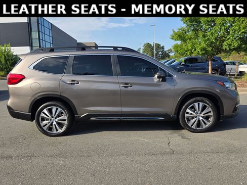 Used 2022 Subaru Ascent Limited AWD/4WD image 8
