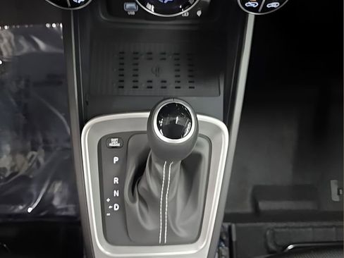 New 2026 Hyundai Venue SEL FWD image 27