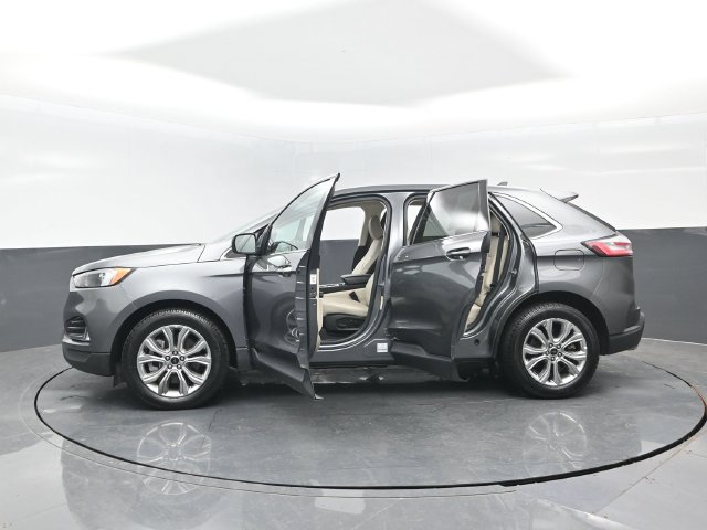 Certified 2024 Ford Edge Titanium AWD/4WD image 29